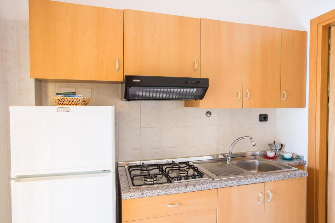 One Love Apartments Lupetto Bagian luar foto