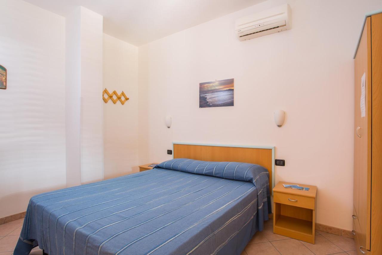 One Love Apartments Lupetto Bagian luar foto