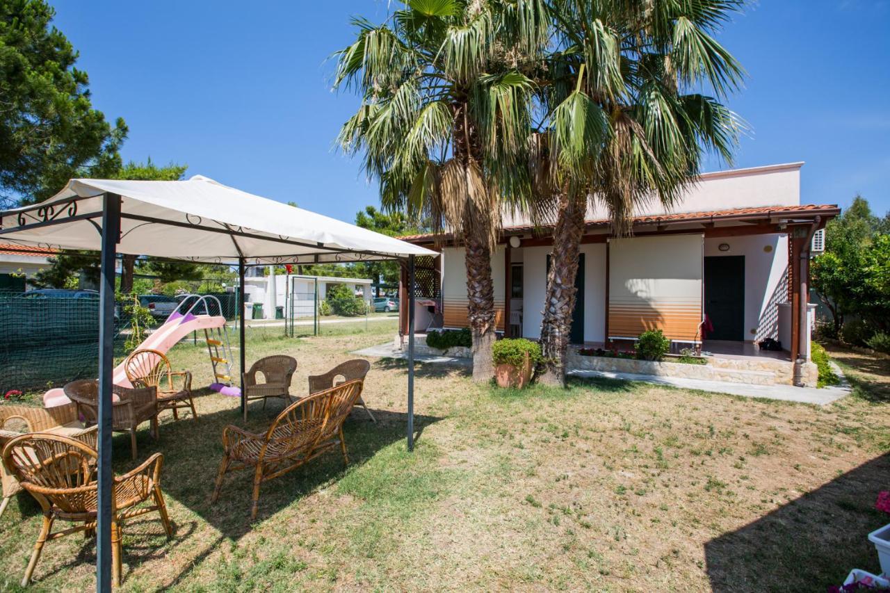 One Love Apartments Lupetto Bagian luar foto
