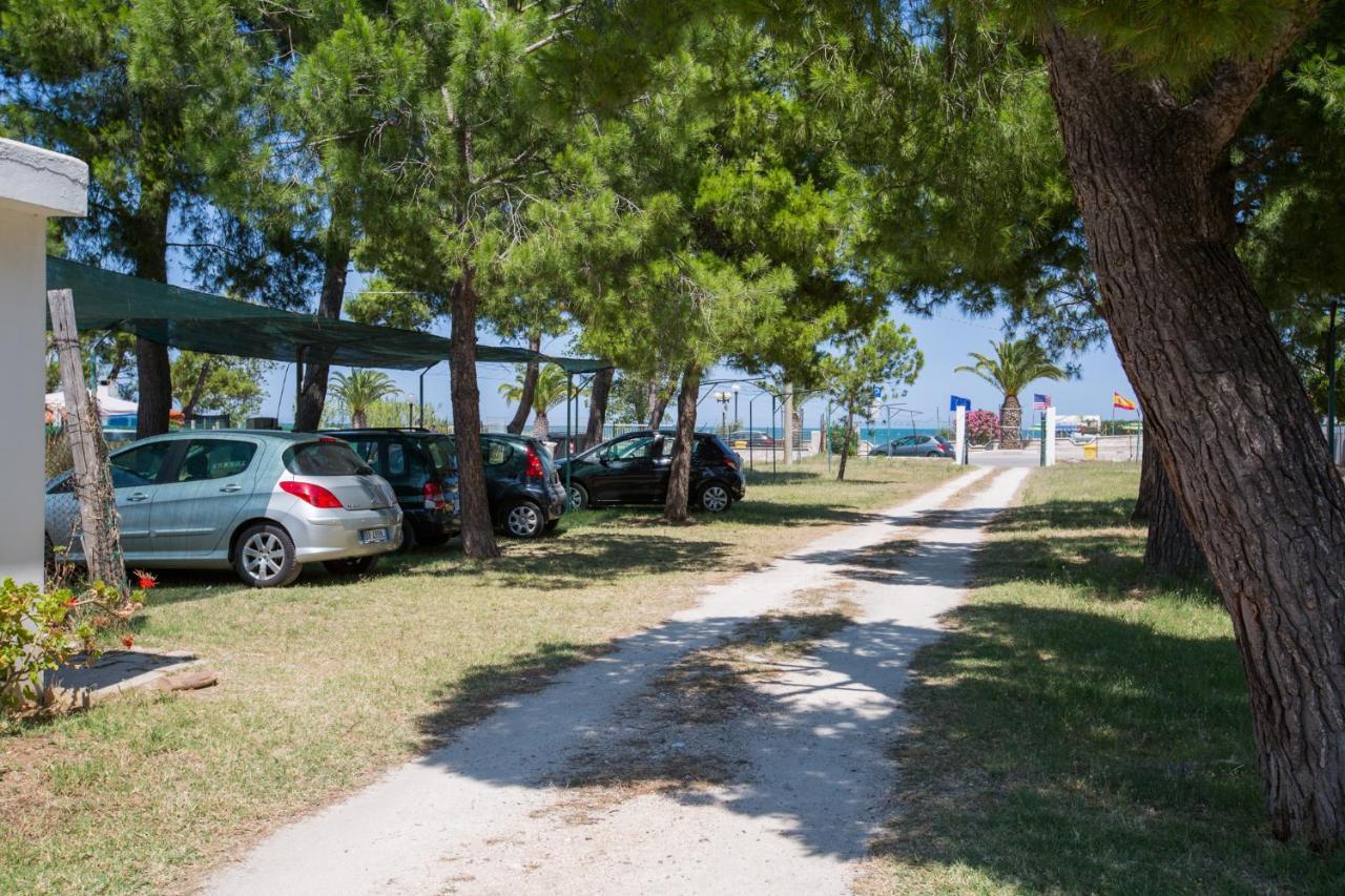 One Love Apartments Lupetto Bagian luar foto