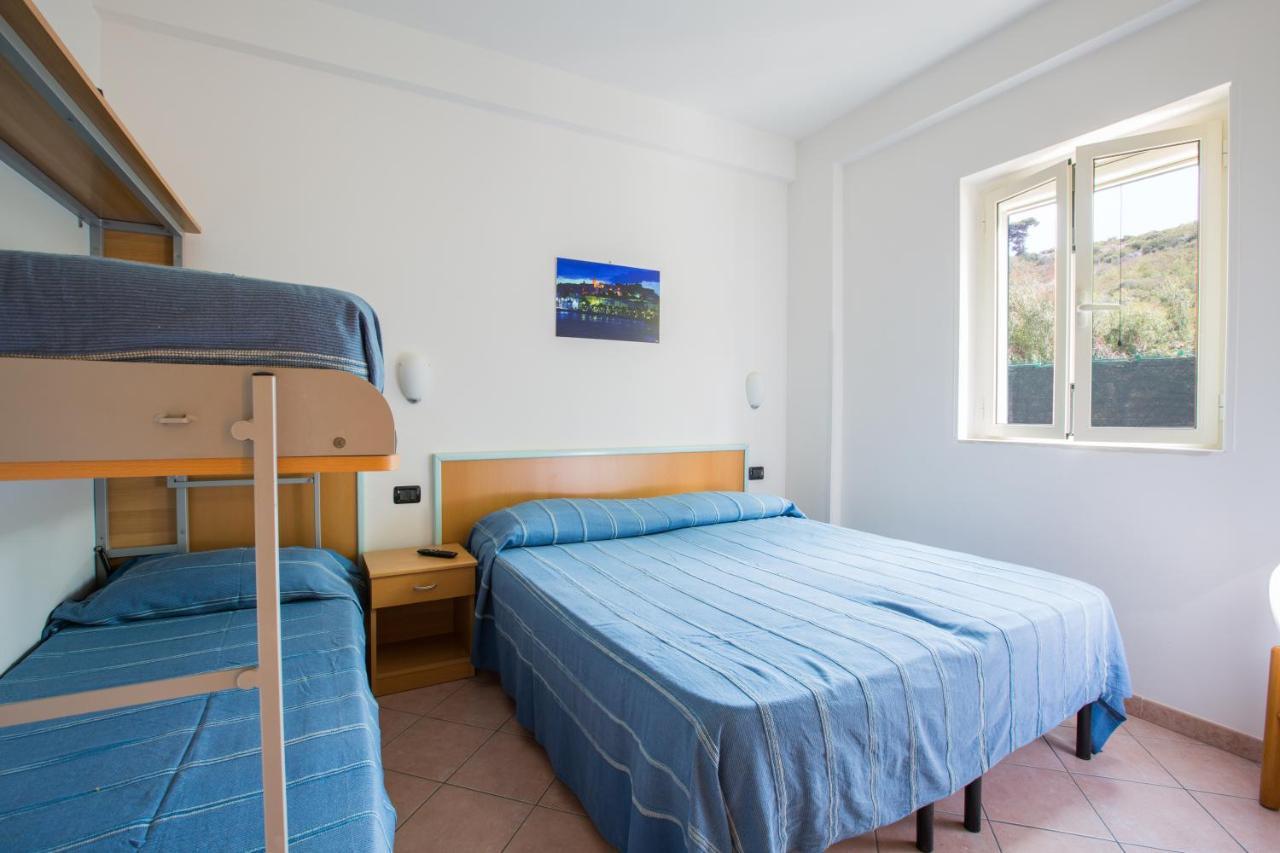 One Love Apartments Lupetto Bagian luar foto
